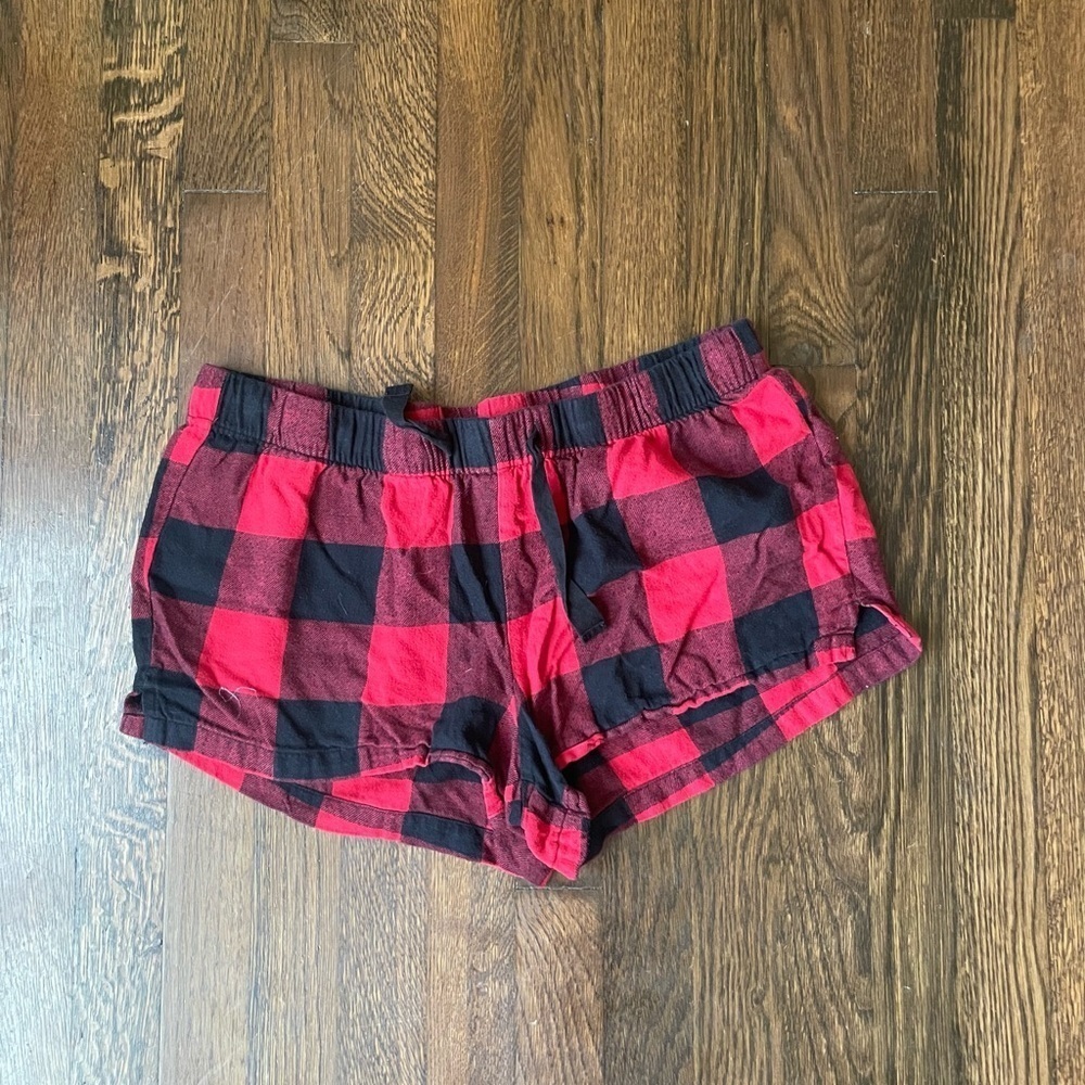 Old navy red and black checkered pajama shorts